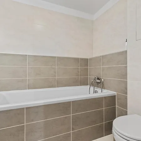 Lam Pop Up - Ac - View - Free Parking Apartment